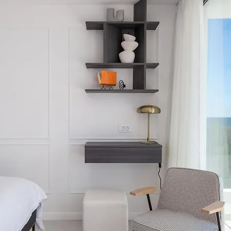 Olive * 特罗吉尔