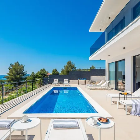 Olive Villa